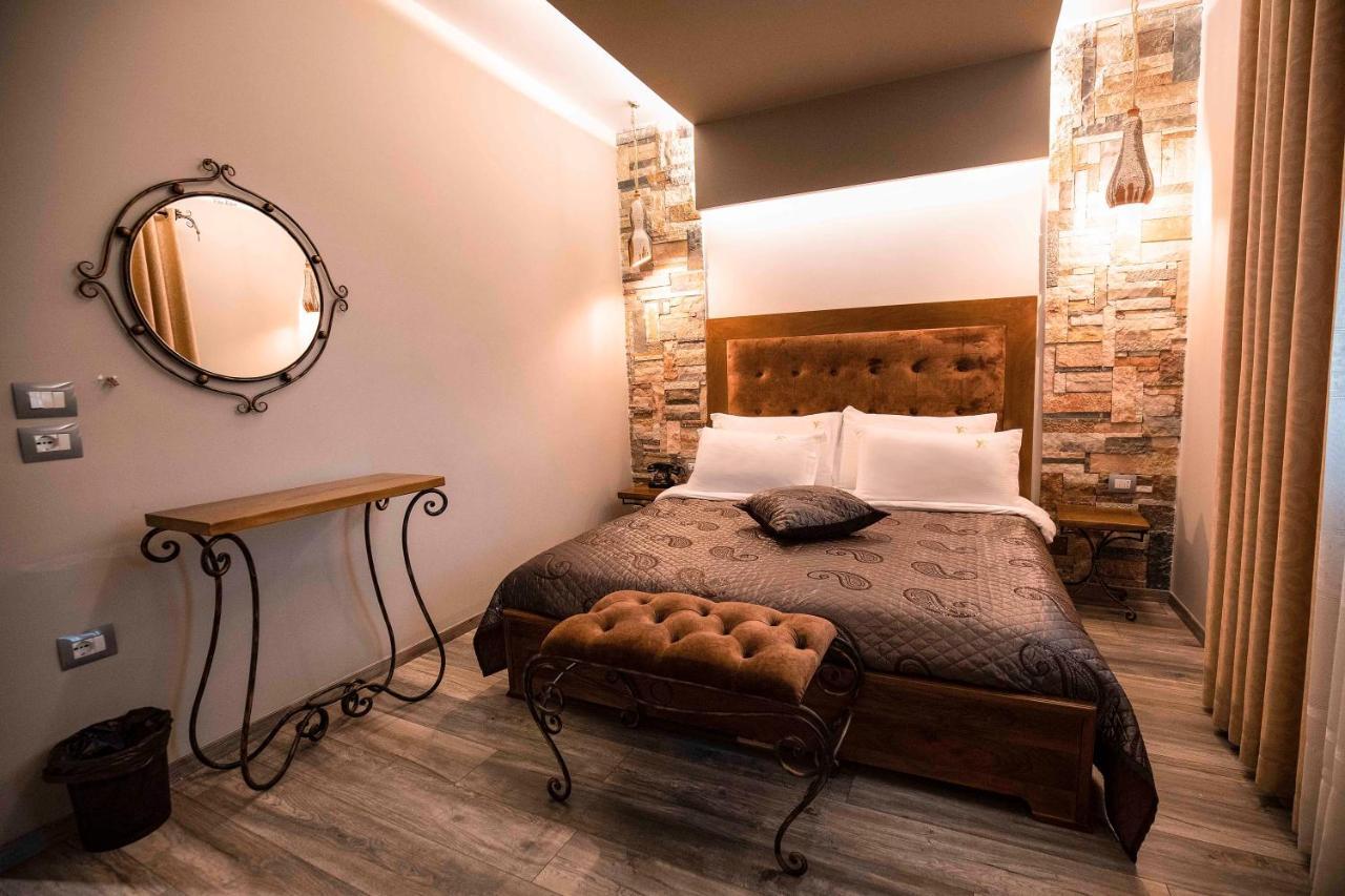 Vila Eden Boutique Hotel Korce Eksteriør billede