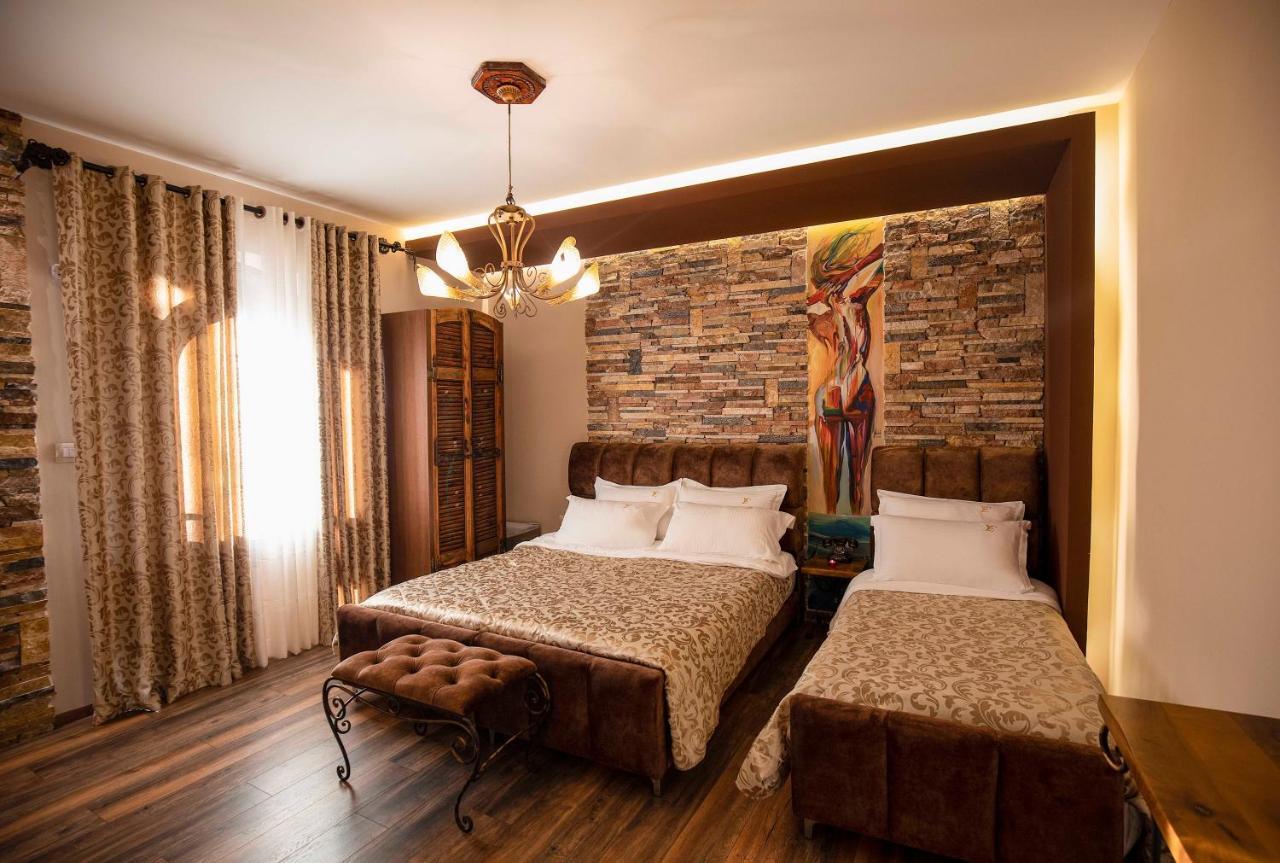 Vila Eden Boutique Hotel Korce Eksteriør billede