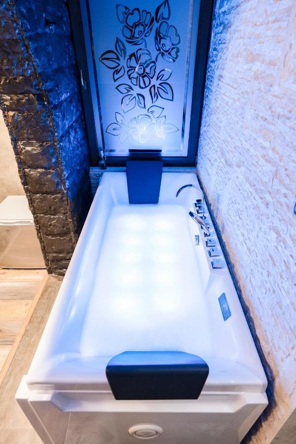 Vila Eden Boutique Hotel Korce Eksteriør billede