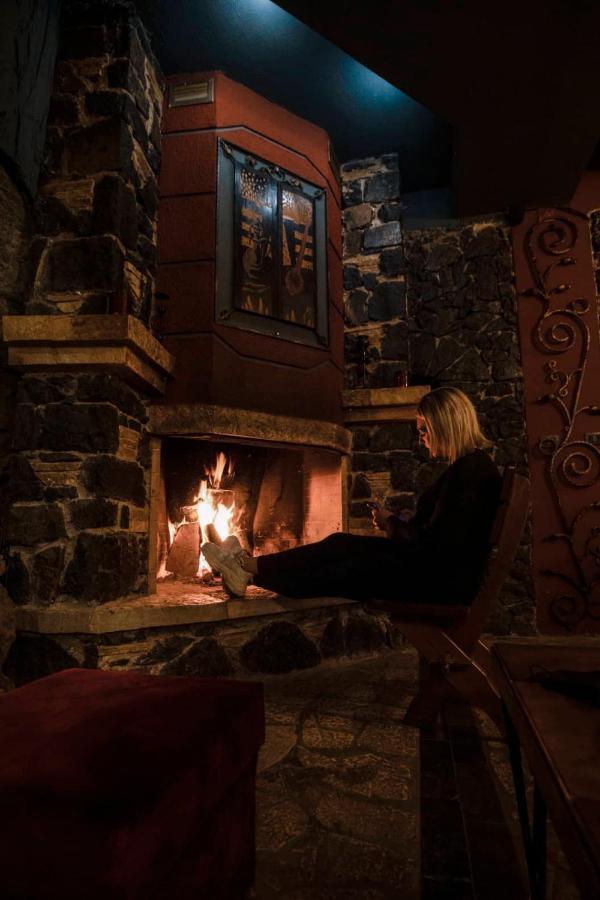 Vila Eden Boutique Hotel Korce Eksteriør billede