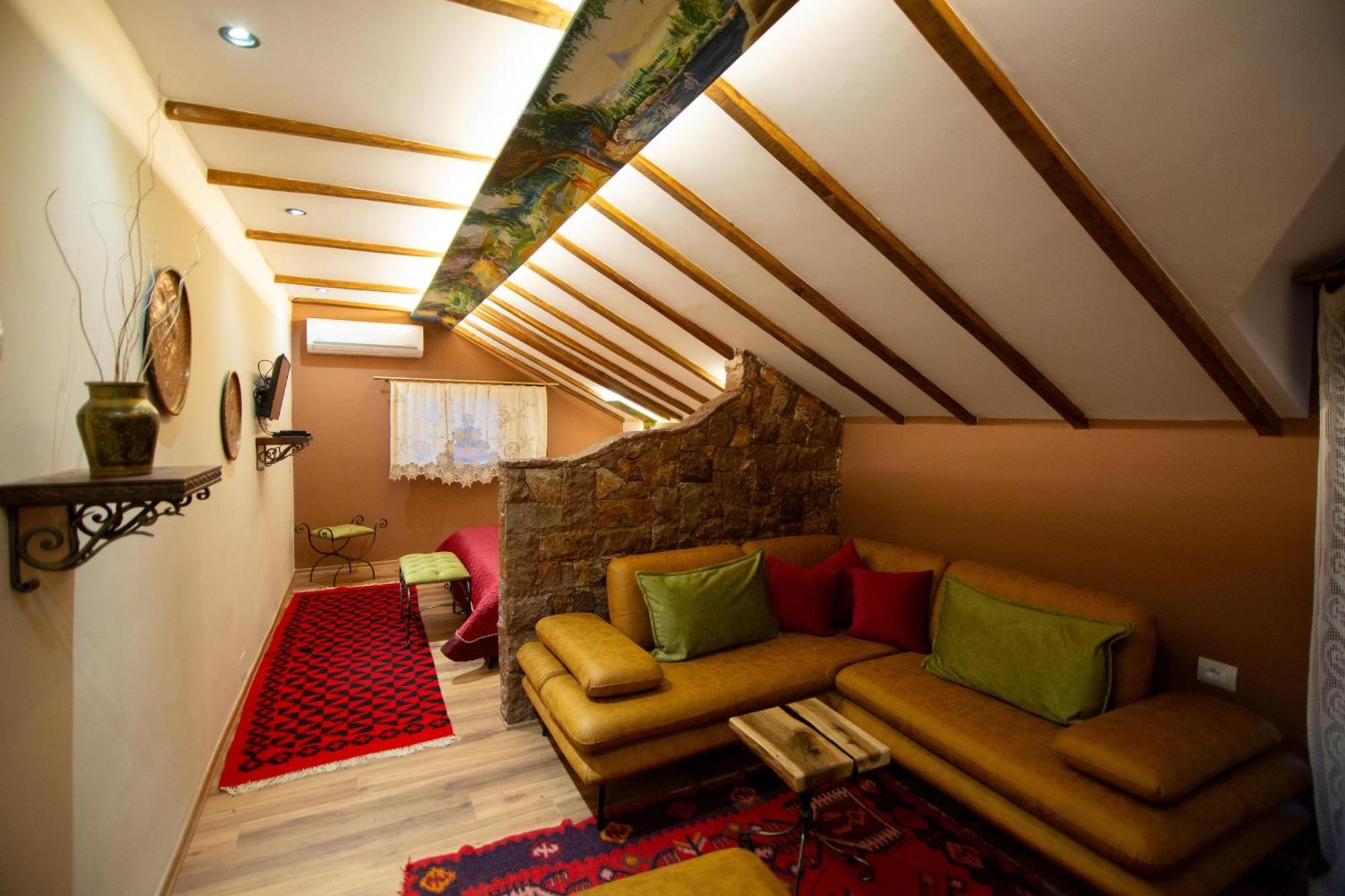 Vila Eden Boutique Hotel Korce Eksteriør billede