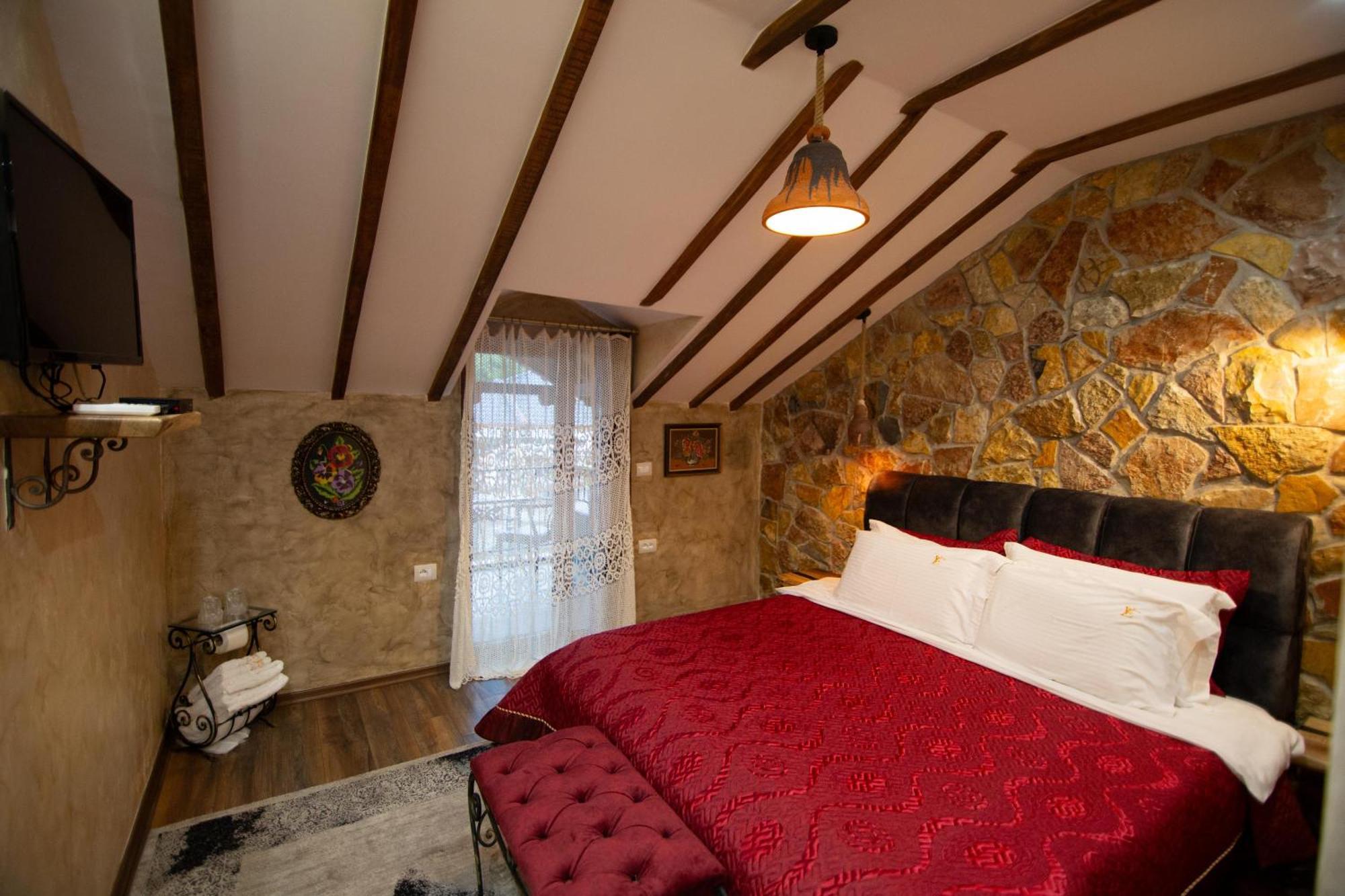 Vila Eden Boutique Hotel Korce Værelse billede